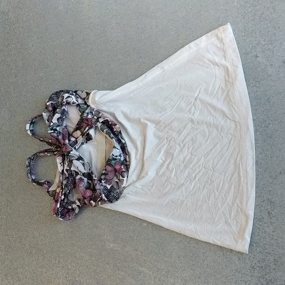 Lululemon Wrap It Up Tank Support Built-in Bra Sz 6 So Fly Butterfly Angel Wing - Picture 6 of 7